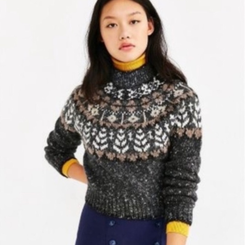 Wool blend, patterned grey mock neck sweater